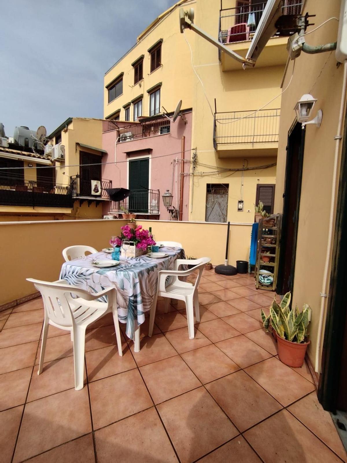 Casa Maria Elena Villa Santa Flavia Exterior photo