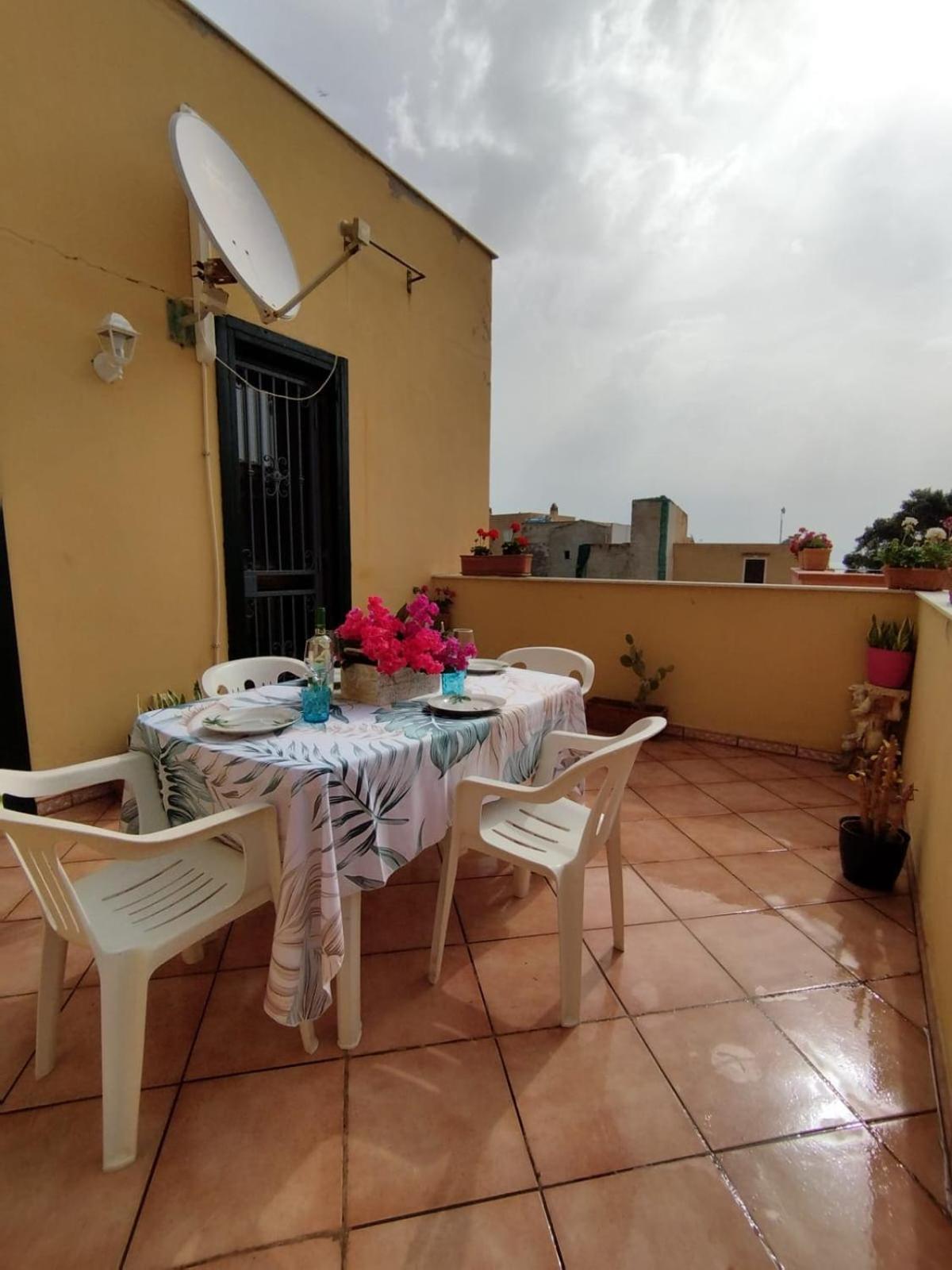 Casa Maria Elena Villa Santa Flavia Exterior photo